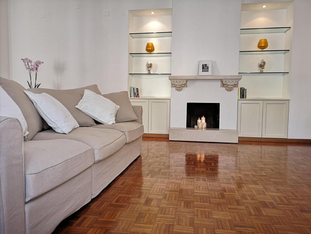 So Fine - Apulian Flats Apartment Bari Bagian luar foto
