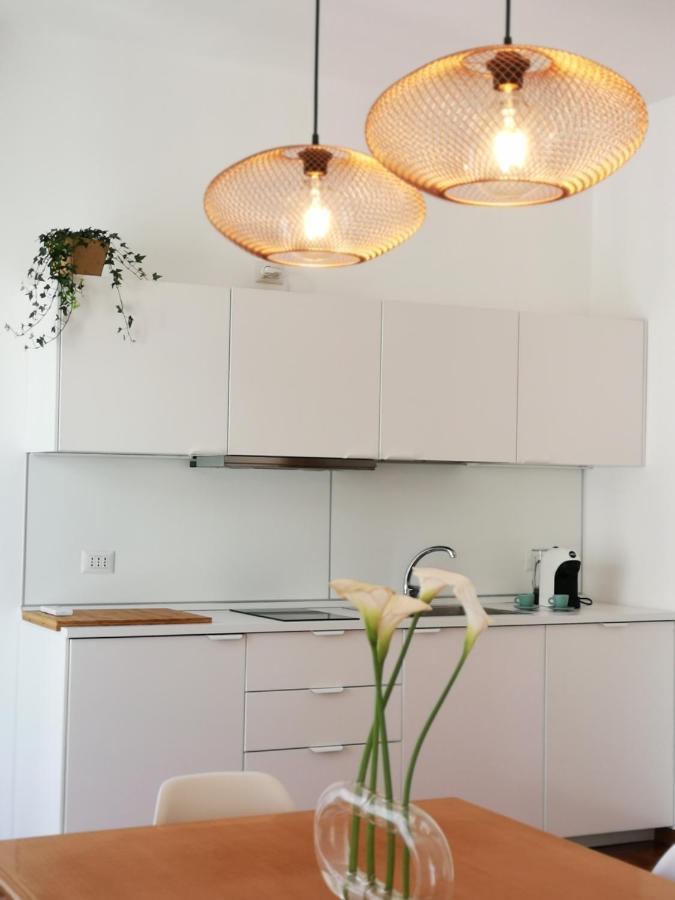 So Fine - Apulian Flats Apartment Bari Bagian luar foto