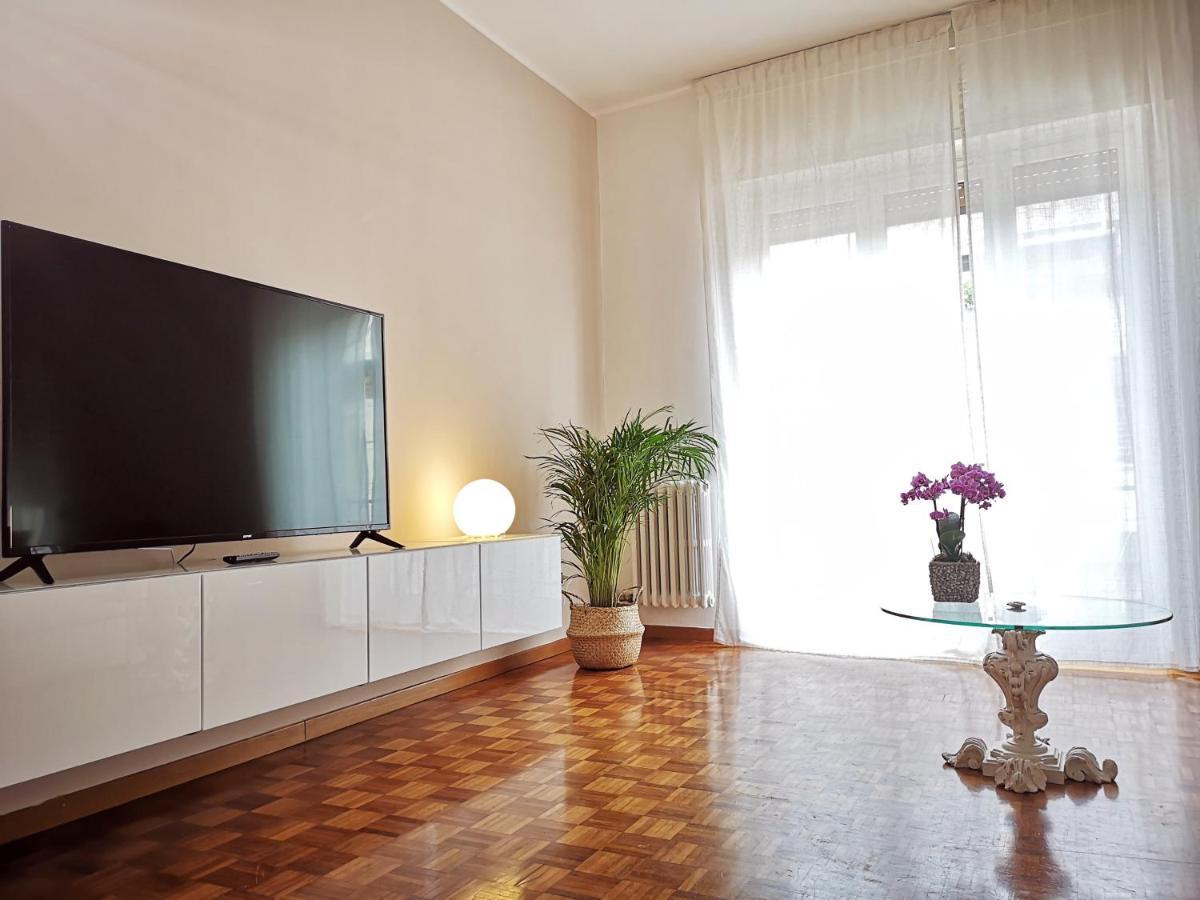 So Fine - Apulian Flats Apartment Bari Bagian luar foto
