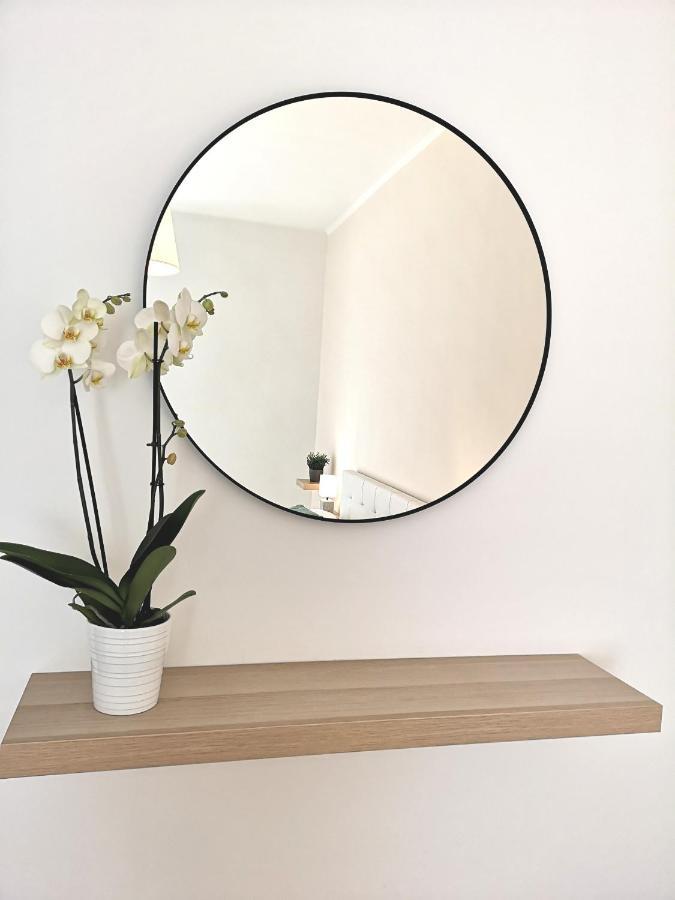 So Fine - Apulian Flats Apartment Bari Bagian luar foto