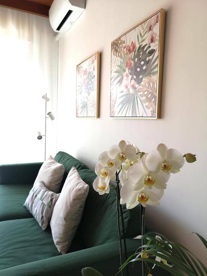 So Fine - Apulian Flats Apartment Bari Bagian luar foto